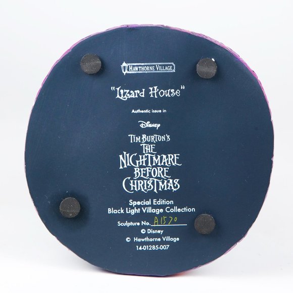 SALE The Nightmare Before Christmas Lizzard House Blacklight Village Collection - Picture 5 of 5